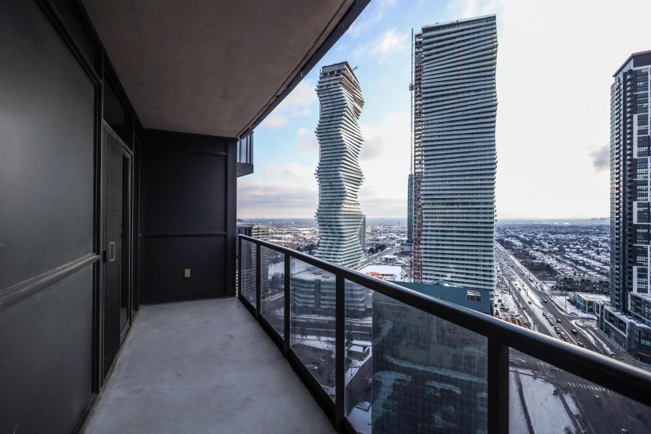 Luxury Apartments In Mississauga Exteriér fotografie